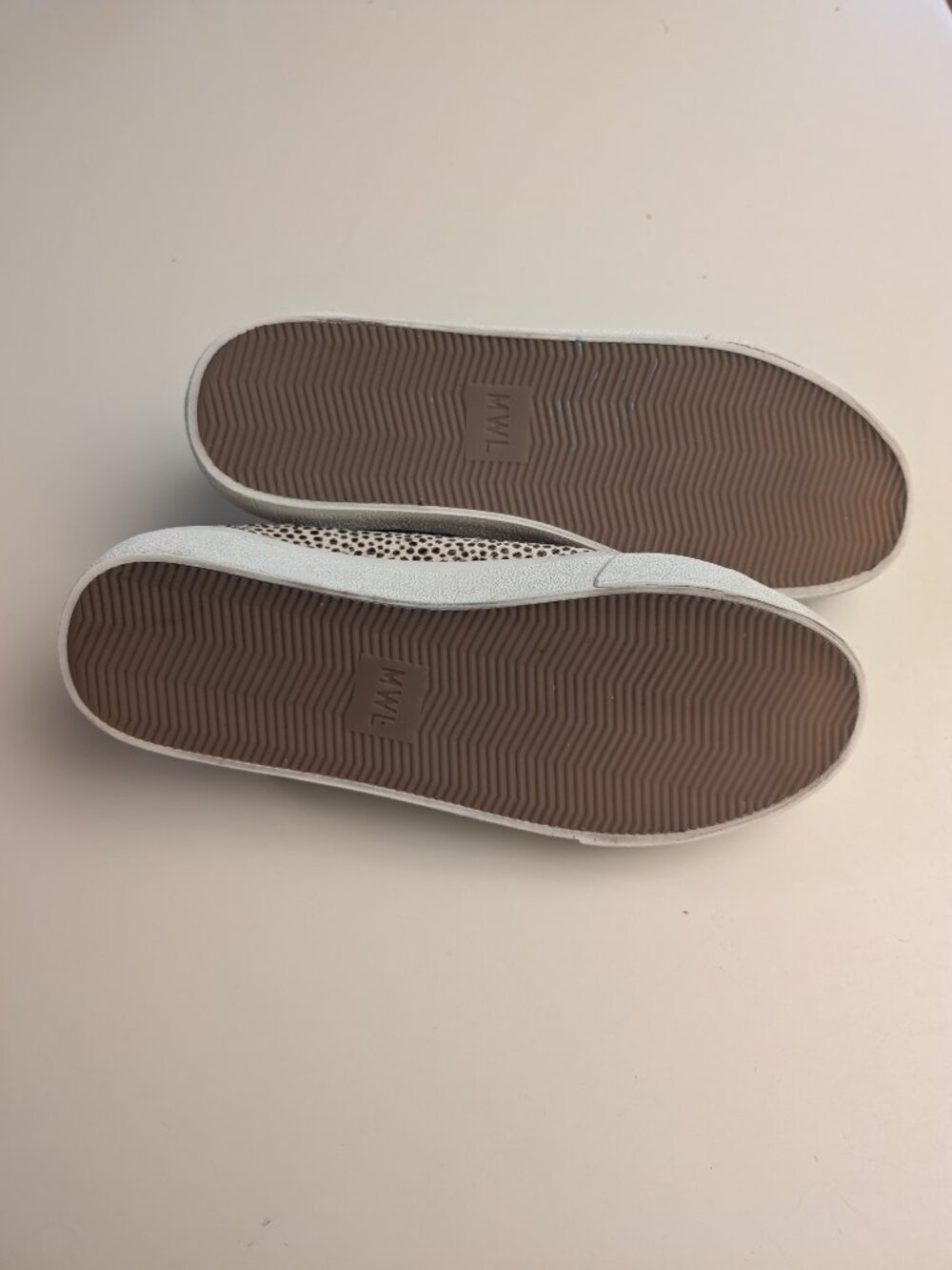 Madewell Sidewalk Low-Top Sneakers in Spotted Calf Hair. Women's Size 8 - Picture 3 of 6